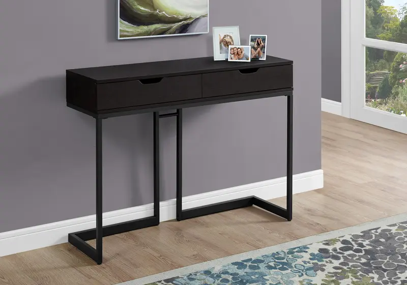 32" Cappuccino Finish and Black Metal Accent Table By Homeroots