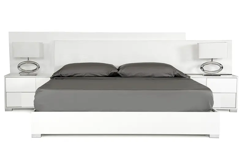 46" White Mdf And Steel Queen Bed By Homeroots