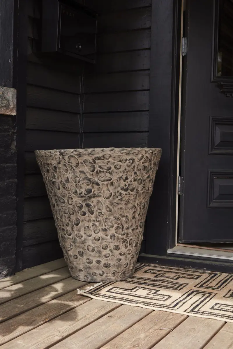 Andora Planter 25.25" x 26.5" By Accent Decor