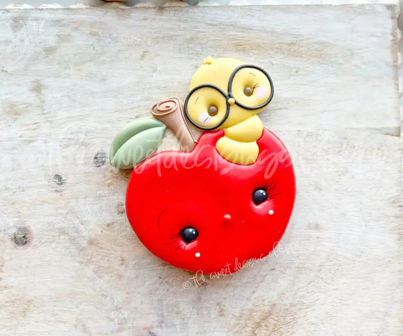 Apple with Cute Worm - Cookie Cutter