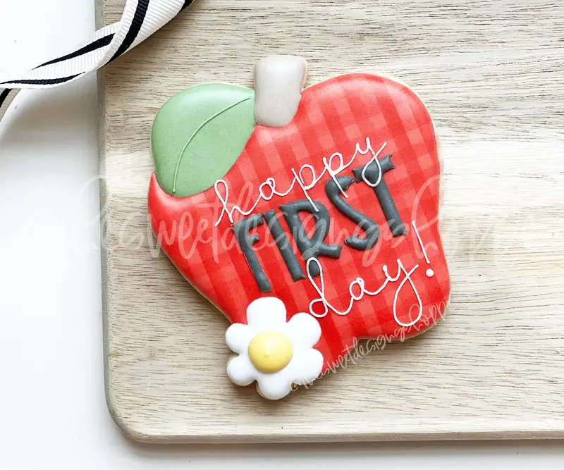 Apple with Daisy - Cookie Cutter