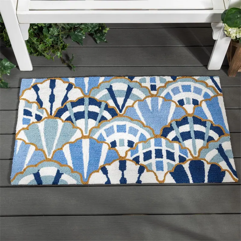 Blue Coastal Shells Pattern Indoor/Outdoor Hooked Rug 24"x42"