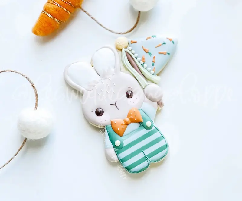 Bunny with Flag - Cookie Cutter