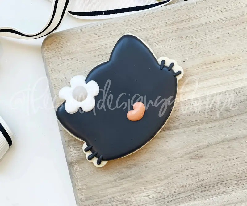 Cat Face with Daisy- Cookie Cutter