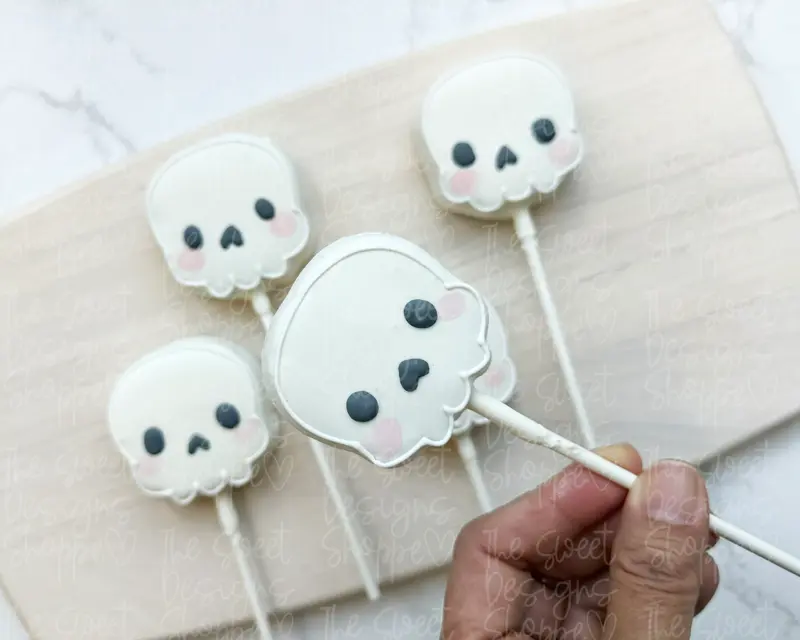 Chubby Skull  - Cake Pop Maker Set ( Cutter & Pusher)