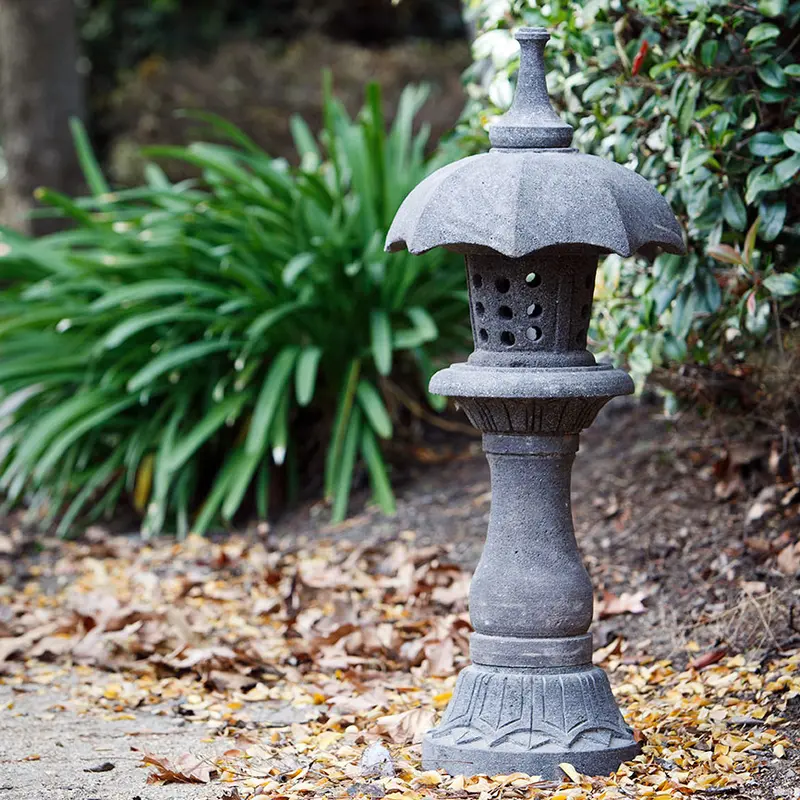 Column Garden Lantern By Garden Age Supply