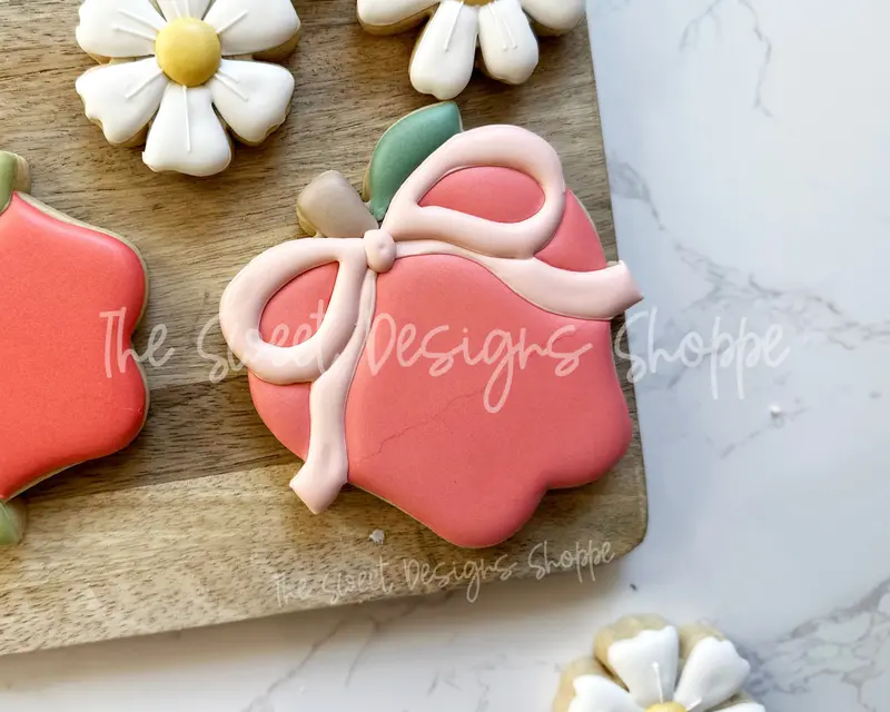 Coquette Apple - Cookie Cutter