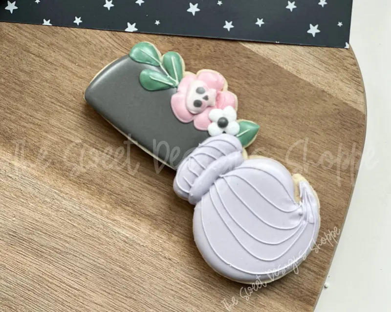 Floral Broom - Cookie Cutter