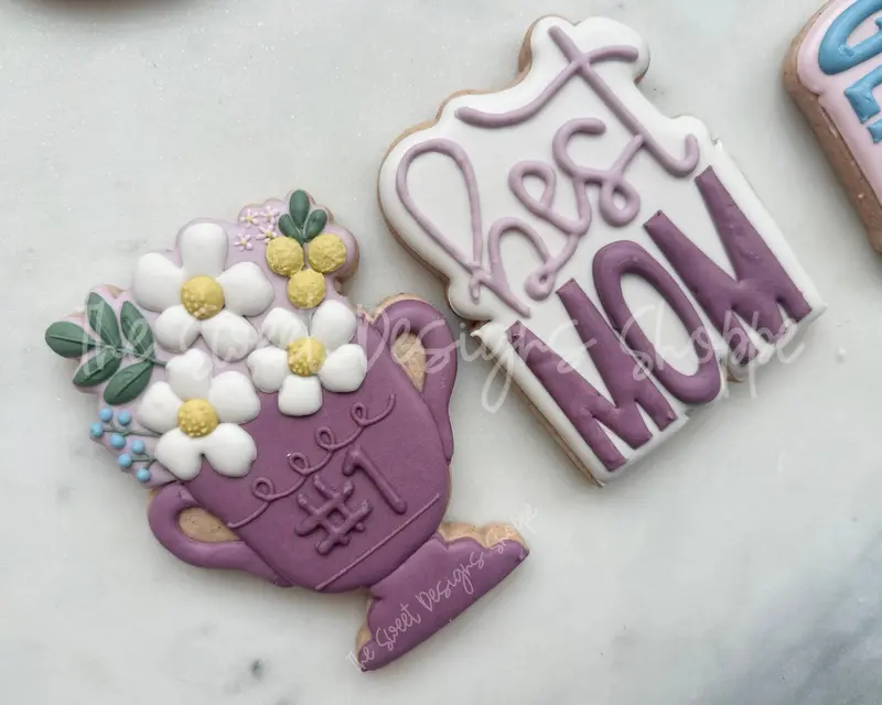 Floral Trophy & Best MOM Plaque Cookie Cutter Set - Set of 2 - Cookie Cutters