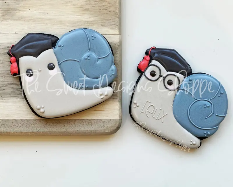 Grad Snail - Cookie Cutter