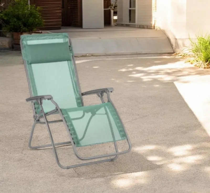 Green Metal Outdoor Zero Gravity Chair with Green Cushion By Homeroots