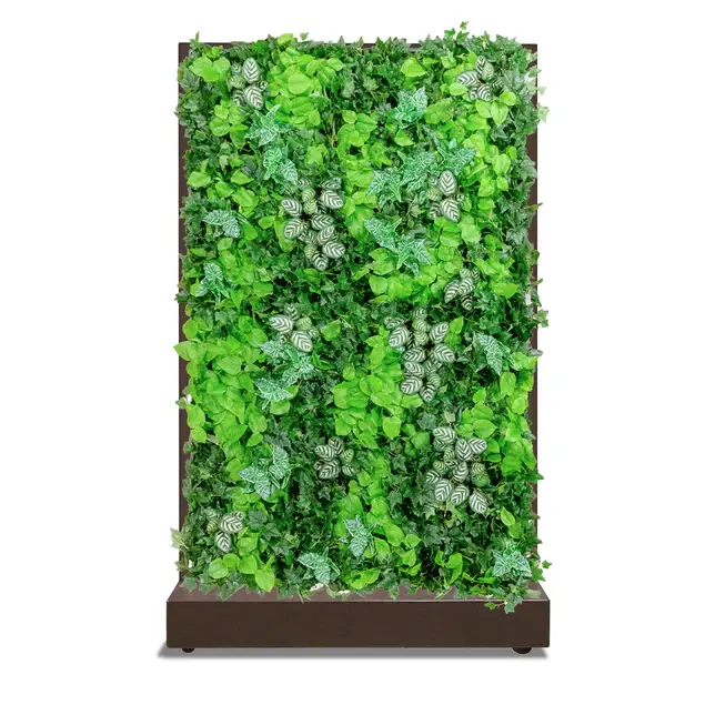 Green Wall, Lush w/Movable Par By Gold Leaf Design Group