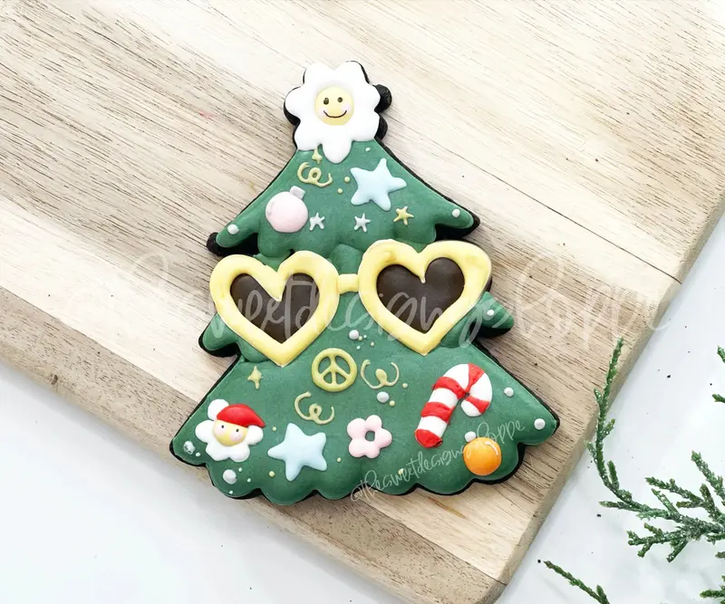 Groovy Christmas Tree - Cookie Cutter