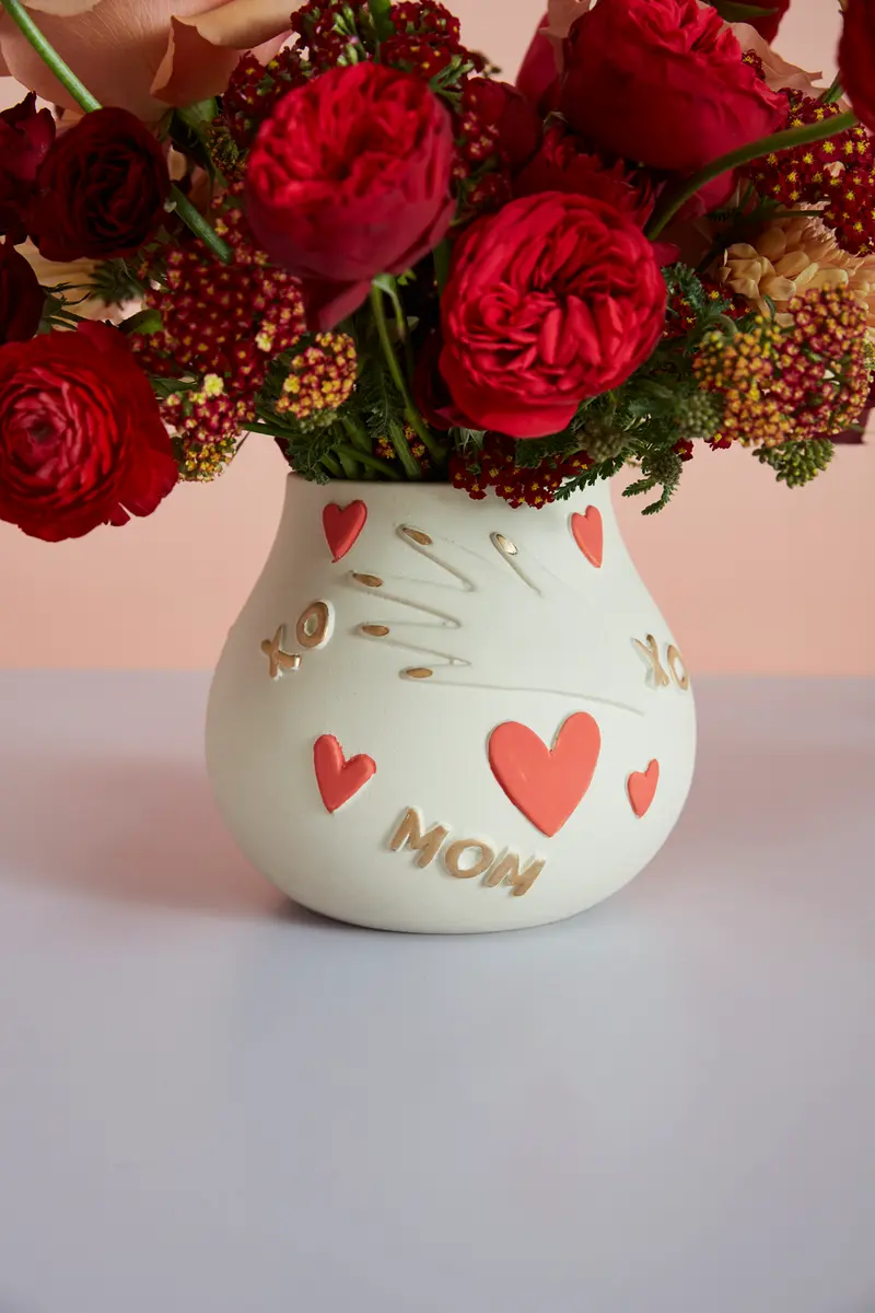 Hug Your Mom Vase Set of 2 By Accent Decor