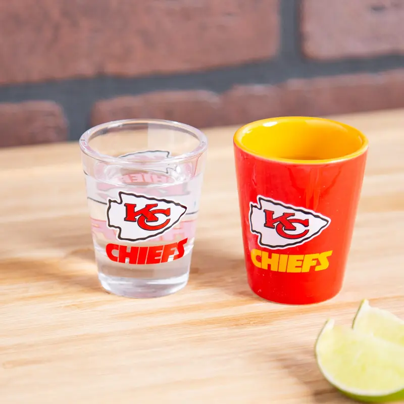 Kansas City Chiefs 4-Piece Ceramic and Glass 2oz. Cup Set