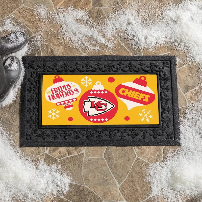 Kansas City Chiefs Holiday Flocked Coir Sassafras Switch Mat, 22"x10"