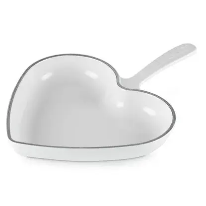 Le Creuset 10.25 " Traditional Heart Skillet - White
