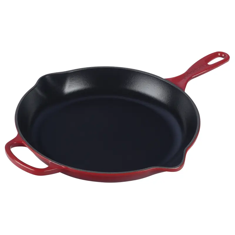 Le Creuset 11.75'' Signature Skillet - Cerise