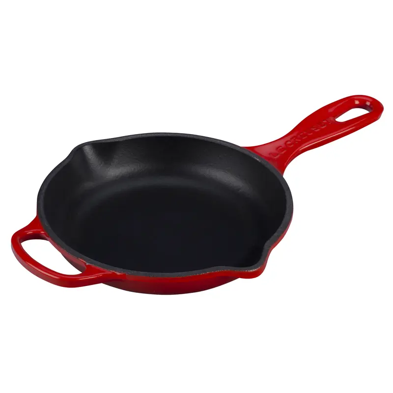 Le Creuset Signature 6.33'' Skillet - Cerise