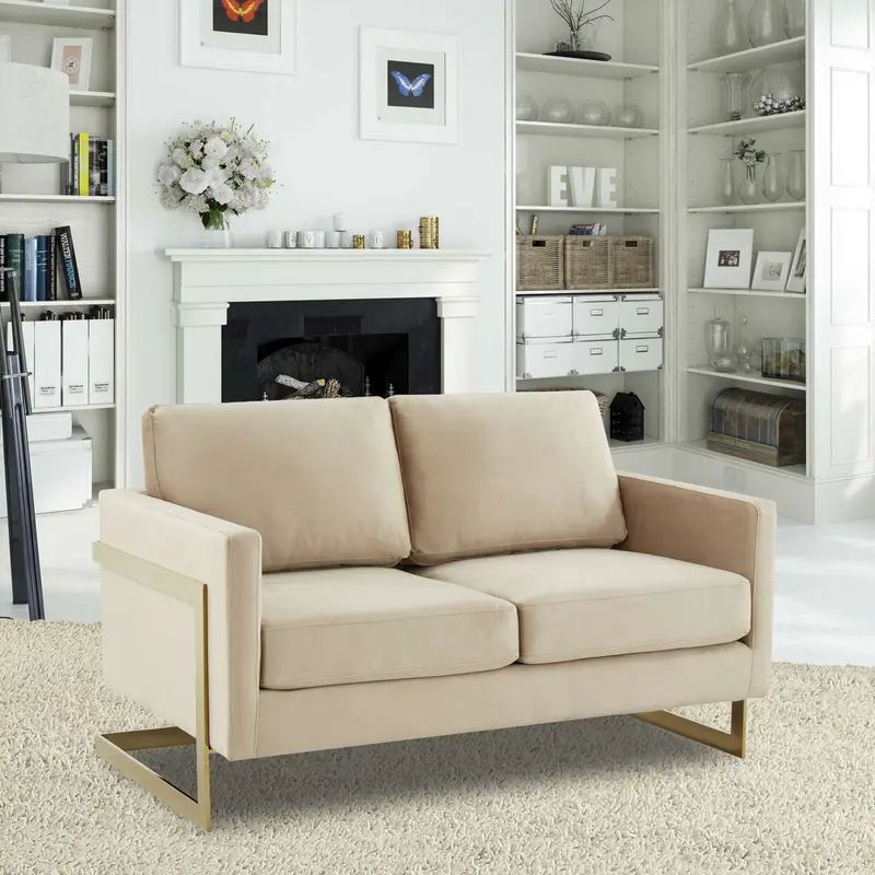 LeisureMod Lincoln Modern Mid-Century Upholstered Velvet Loveseat with Gold Frame