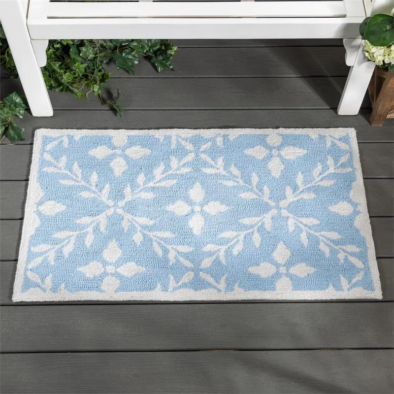 Light Blue Diamonds Indoor/Outdoor Hooked Rug 24"x42"