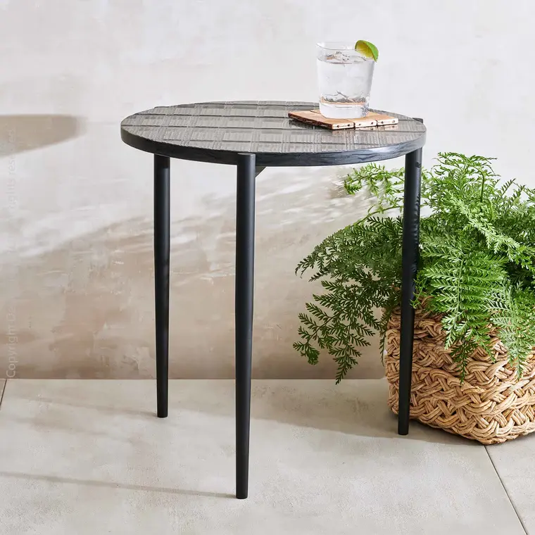 Maratauk Side Table By Texture Designideas