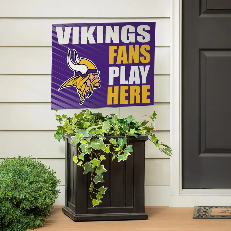 Minnesota Vikings Yard Sign "Fans Play Here"