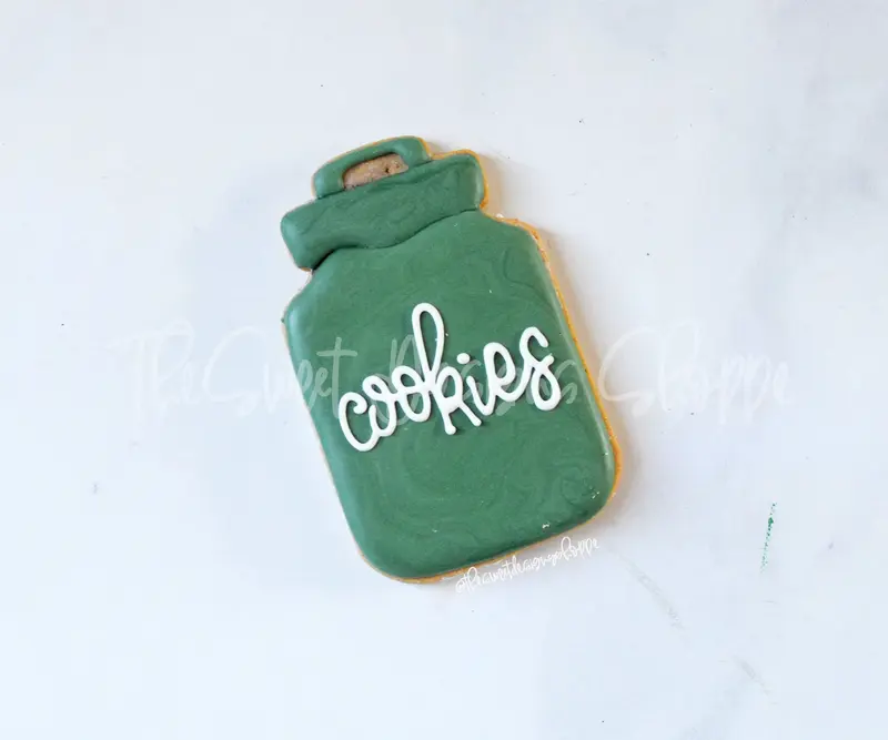 Mrs. Claus Cookie Jar - Cookie Cutter