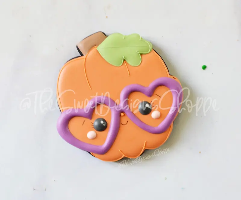Nerdy Pumpkin Heart Glasses - Cookie Cutter