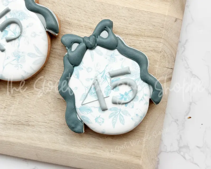 Oval Coquette Plaque - Cookie Cutter