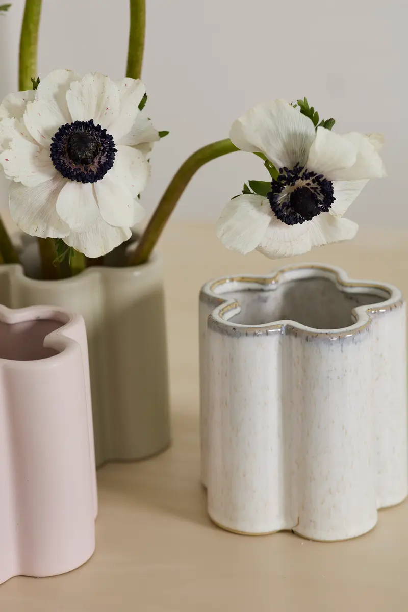 Petal Vase Set of 8 By Accent Decor