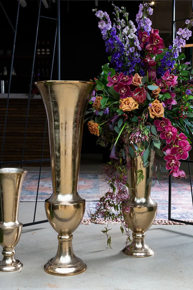 Riela Vase By Accent Decor