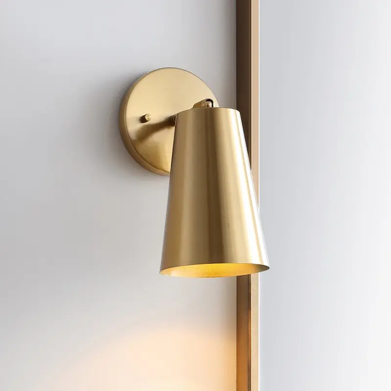 Safavieh Leonardo Wall Sconce - Brass Gold