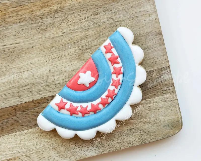 Scalloped Fan Flag - Cookie Cutter