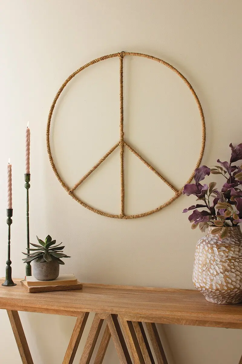 Seagrass And Iron Wall Hanging Peace Sign (Min 2) By Kalalou