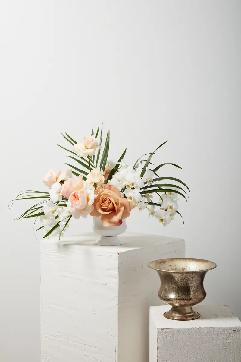 Sidney Urn Set of 8 By Accent Decor