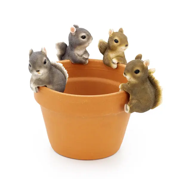 Squirrel Pot Hanger Medium