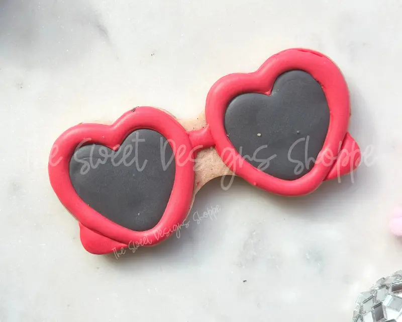 TS Heart Glasses - Cookie Cutter
