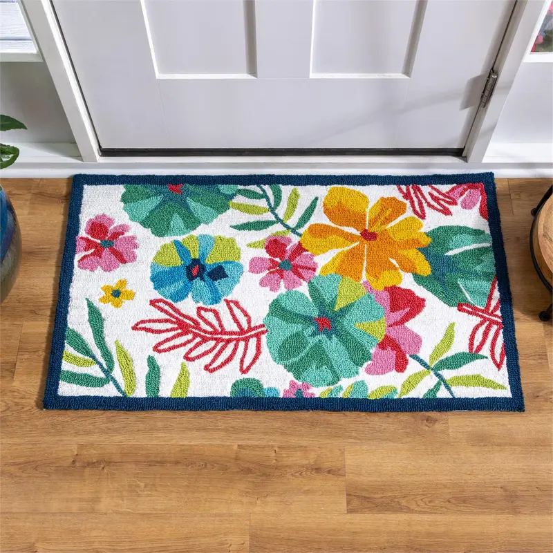 Vibrant Flowers Indoor/Outdoor Hooked Rug 24"x42"