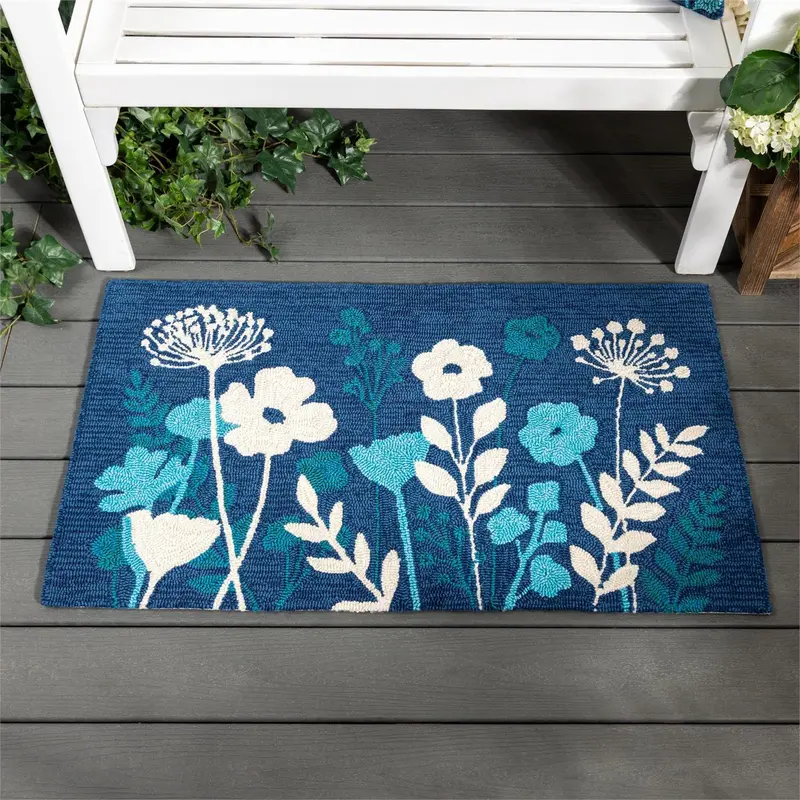 VivaStyle Gilded Meadow Indoor/Outdoor Hooked Rug, Blue Wildflowers,