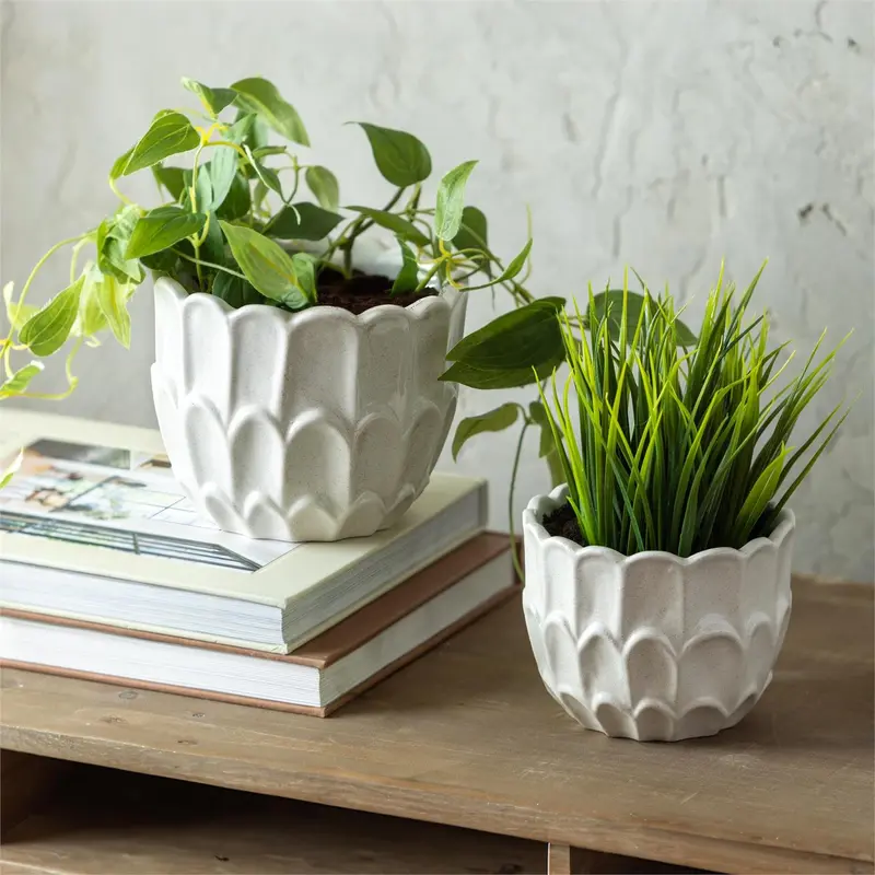 VivaStyle Planters, Ceramic Scalloped Planter, Nested Set of 2