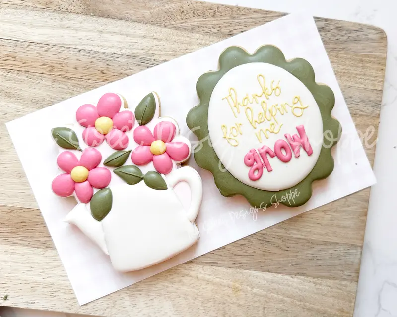 Watering Can with Daisies & Wavy Oval Plaque Set - Set of 2 - Cookie Cutters