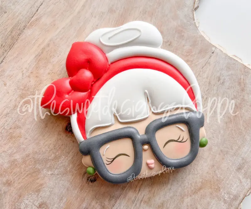 Wobbly Mrs. Claus Face - Cookie Cutter
