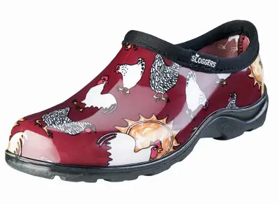 Women's Waterproof Garden Shoe, Chicken Barn Red, Size 9 (A) - Deal of The Week